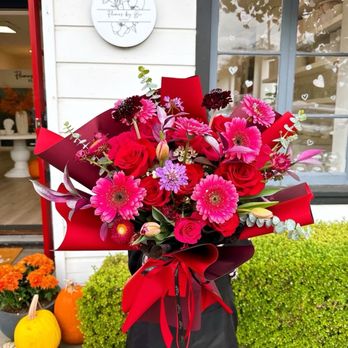 Flowersbybee - Birthday flowers - Florists Near Me - Brentwood, California