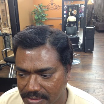 This Hair Lounger Had Men S Grey Blending Haircut We Do Men S