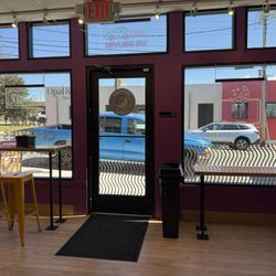Insomnia Cookies - Entrance