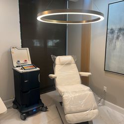 Ryze Renal Care - One of our beautiful dialysis suites.