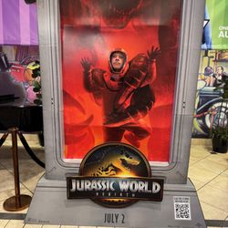 Marcus Majestic Cinema - Jurassic park photo-op