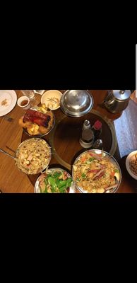 Hong Kong Chinese Restaurant by null