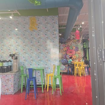 Hurts Donut - Donuts Near Me - Plantation, Florida