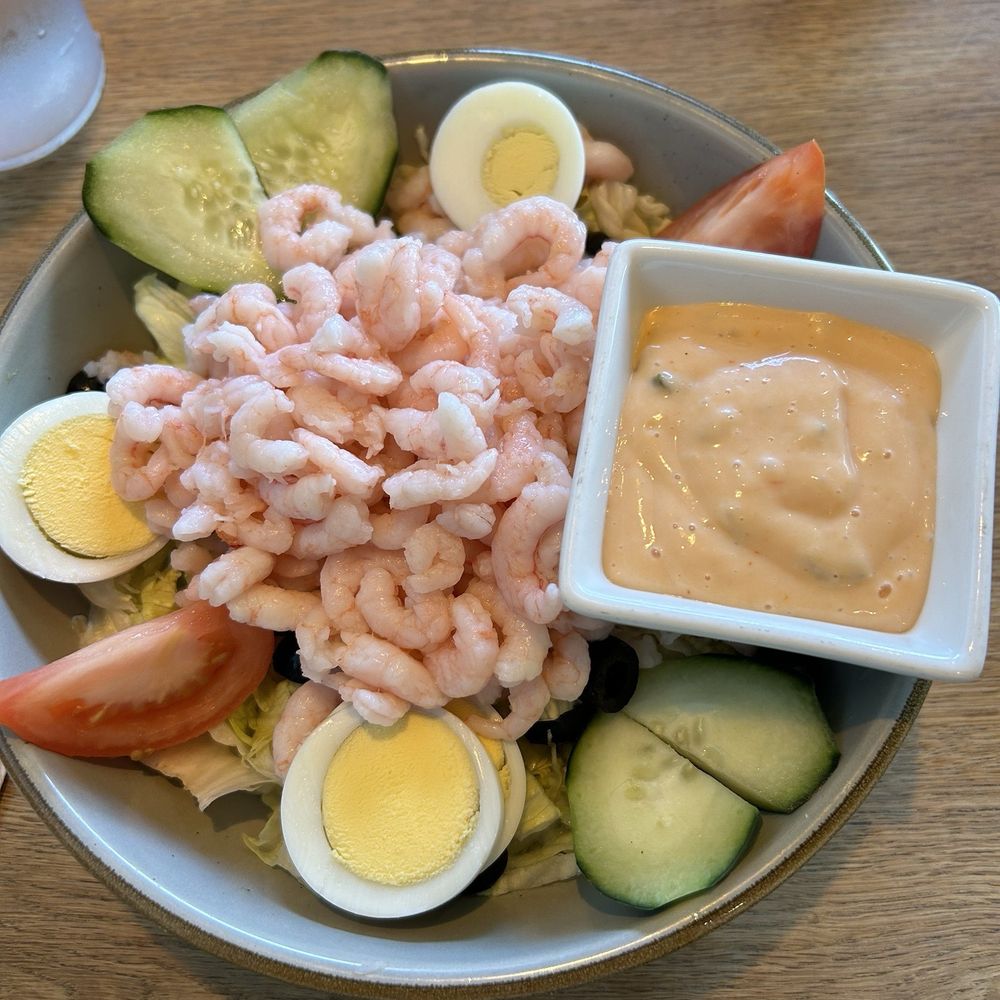 Castaway's Seafood Grille - Seriously, look at this!!! Everything was super FRESH!!! 10/10 - Seafood Near Me - Long Beach, Washington