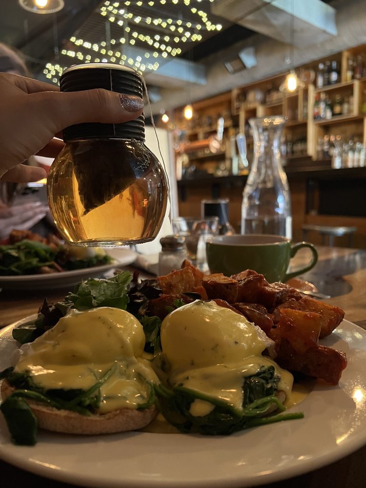 Insomnia Restaurant & Lounge