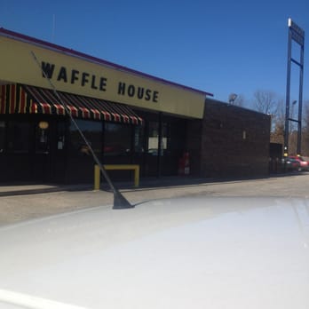 Waffle House - Good t bone good service - Breakfast & Brunch Near Me - Hickory, North Carolina