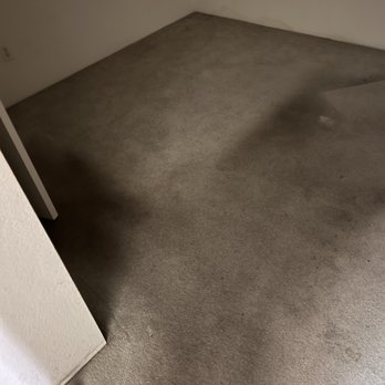 Hot Style Carpet Cleaning - Before #3 bedroom - Carpet Cleaning Near Me - Chula Vista, California