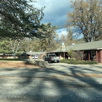 QUEEN’S INN BY THE RIVER - Updated February 2026 - 111 Photos & 93 ...