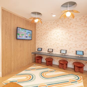 Palm & Poppy Pediatric Dentistry - Friendly waiting area with iPads for and toys for kids. - Pediatric Dentists Near Me - Pasadena, California Palm & Poppy Pediatric Dentistry - Friendly waiting area with iPads for and toys for kids. - Pediatric Dentists Near Me - Pasadena, California