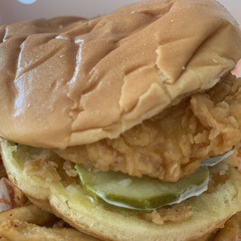 Popeyes Louisiana Kitchen - The chicken sandwich is my fave with extra pickles - Chicken Wings Near Me - Aloha, Oregon Popeyes Louisiana Kitchen - The chicken sandwich is my fave with extra pickles - Chicken Wings Near Me - Aloha, Oregon