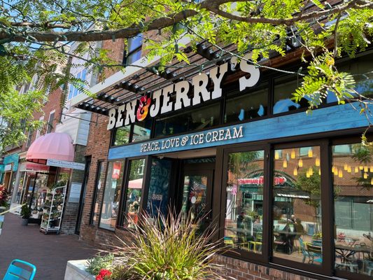 Ben & Jerry's by null