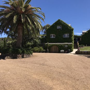 Stonyridge Vineyard - Front - Wineries Near Me - Waiheke Island, AUK Stonyridge Vineyard - Front - Wineries Near Me - Waiheke Island, AUK