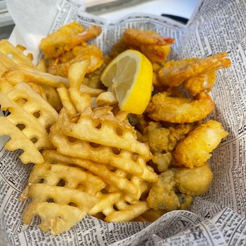 Bull City Eatery - Seafood options - Food Trucks Near Me Bull City Eatery - Seafood options - Food Trucks Near Me