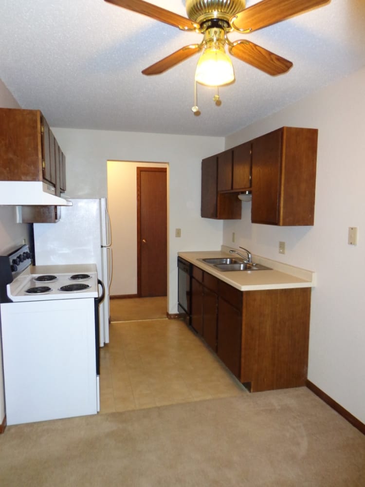 OAK PLACE APARTMENTS Updated April 2024 44 Oak St, Kimball