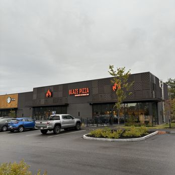 Blaze Pizza - Outside - Pizza Near Me - Scarborough, Maine