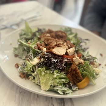 Goodfolks - Crispy chicken salad - Comfort Food Near Me - Georgetown, Texas Goodfolks - Crispy chicken salad - Comfort Food Near Me - Georgetown, Texas