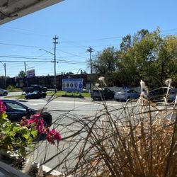 Carman's Diner - Looking outside from restaurant.
