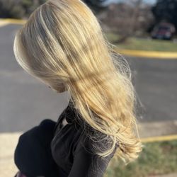 Moon hair in Centreville gift card