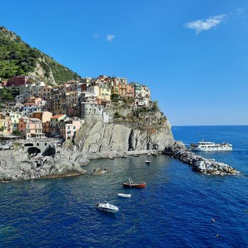Joyful Wanderer - Cinque Terra, Italy. - Travel Agents Near Me