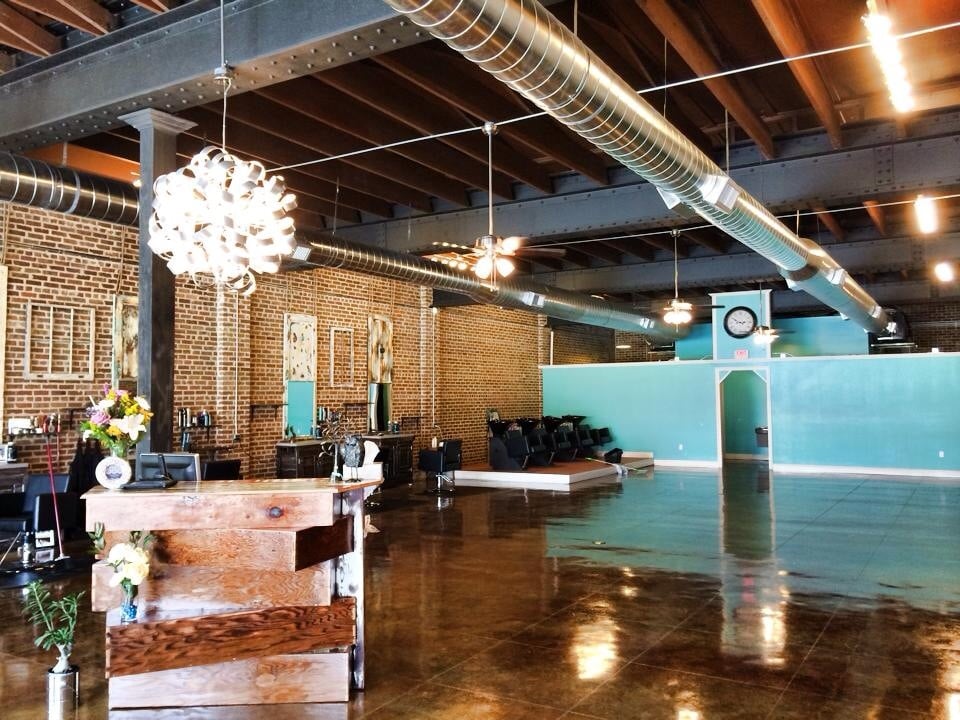 HIGH MAINTENANCE HAIR SALON Updated July 2024 1625 25th Ave