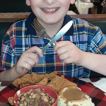 Elisha's Food for the Soul - Spicy fried fish with field peas and mashed potatoes with hot water cornbread - Soul Food Near Me - Marshall, Texas