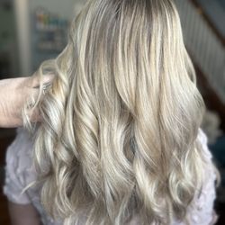Apothecary Hair Lounge