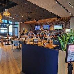 Beach Bowl - Restaurant and bar downstairs