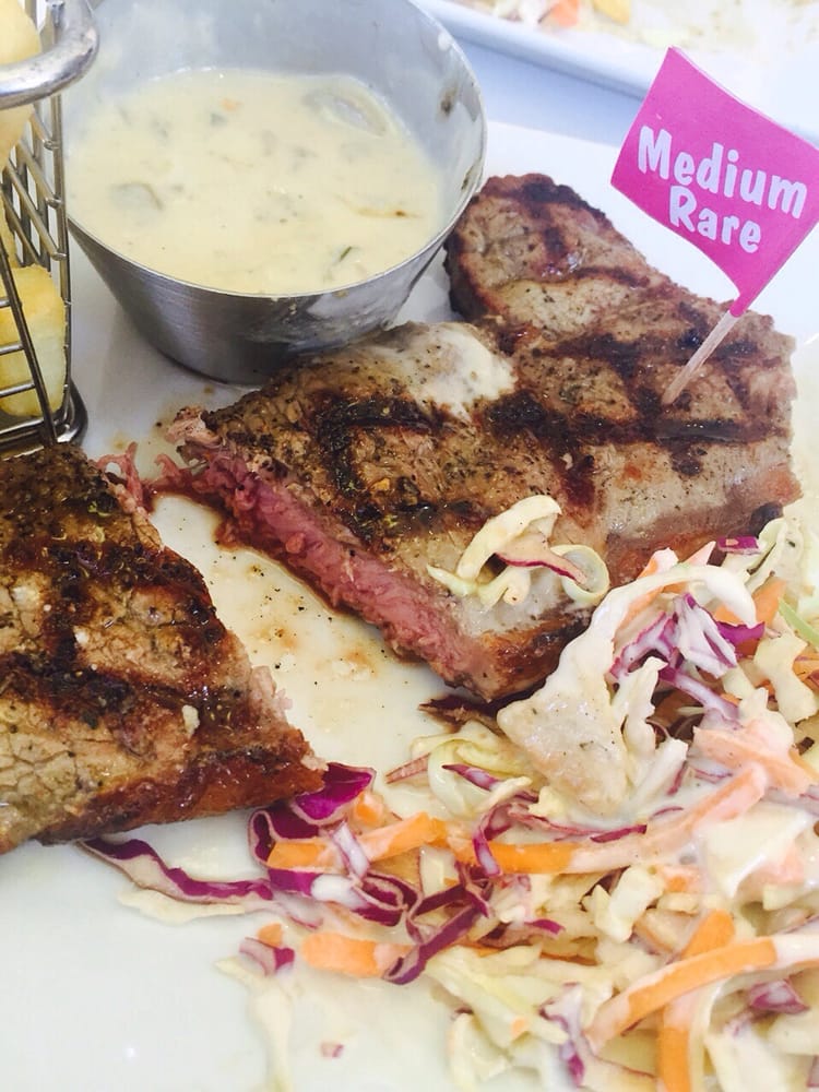 RASHAYS LICENSED CAFE 39 Queen St, Campbelltown New South Wales, Australia Restaurants