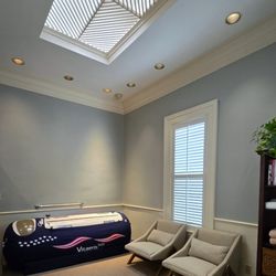 Alki Art & Wellness Institute - Hyperbaric Oxygen Therapy.