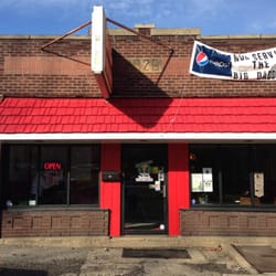 Fox's Pizza Den