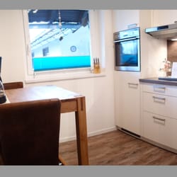 Ferienwohnung Wanderwurst - Küche mit Hochtisch und Hochstühlen
