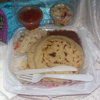 Los Trinos - Pupusa combo - Salvadoran Near Me - San Francisco, California Los Trinos - Pupusa combo - Salvadoran Near Me - San Francisco, California
