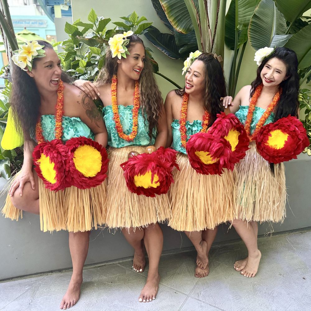 Luau Dancers photo 10