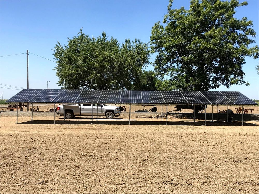 Slide of Ilum Solar