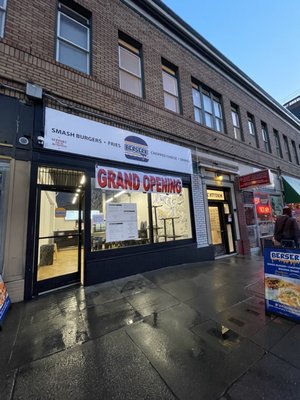 Cal’s Fried Chicken and Burgers by null