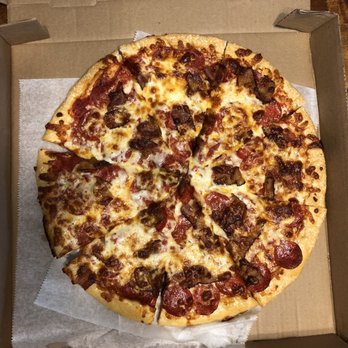 Georgio's Original Restaurant & Pizza - 15" Pan pepperoni and bacon - Pizza Near Me - Manning, South Carolina