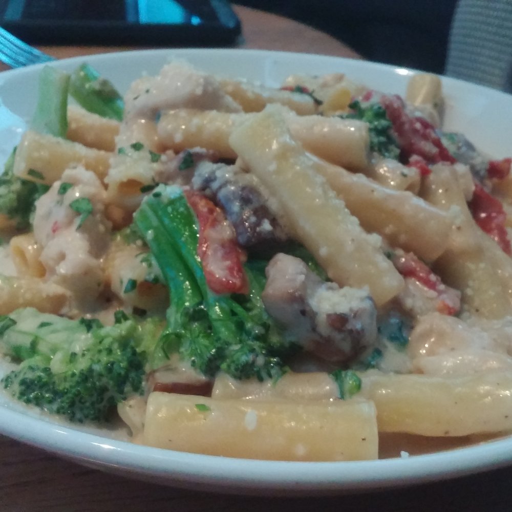 Cibo e Beve - Chicken marsala pasta - Italian Near Me - Atlanta, Georgia Cibo e Beve - Chicken marsala pasta - Italian Near Me - Atlanta, Georgia