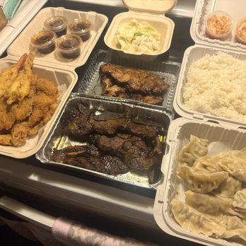 Kimchee No. 9 - Special for 2.Pir favorite!!.Side order steamed mando..Aloha Friday dinner - Korean Near Me - Lihue, Hawaii