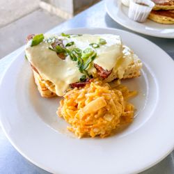 Phoebe's Diner - Phoebe's benedict