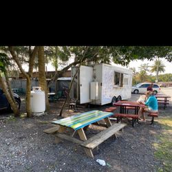 Crystal Mexican Market - Taco trailer and outdoor seating