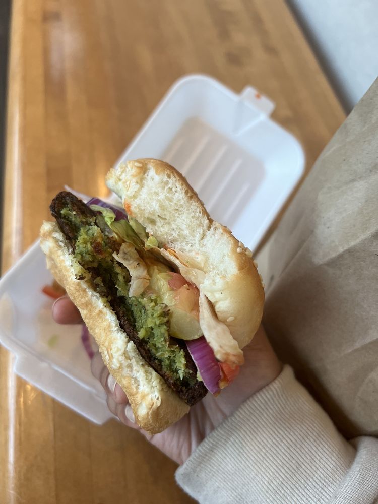 Food from Windy City Wieners