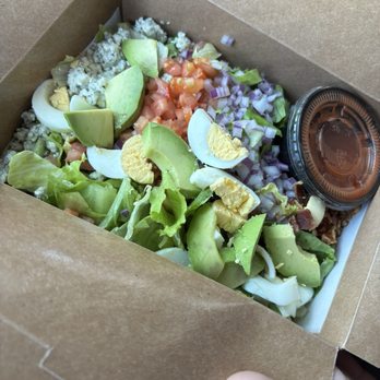 EJ's Pub - Bixby Knolls - Buffalo Cobb Salad - Sports Bars Near Me - Long Beach, California
