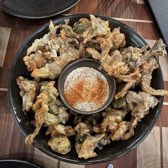 Twelvemonth - Maitake mushrooms - Vegan Near Me - Burlingame, California