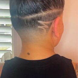 Women's Undercut Women's Undercut