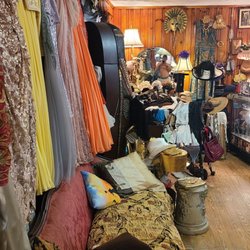 Putting on the Ritz/Buy Vintage - So much inventory