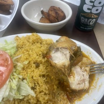 Jibarito's Y Más - Puerto Rican Near Me - Chicago, Illinois