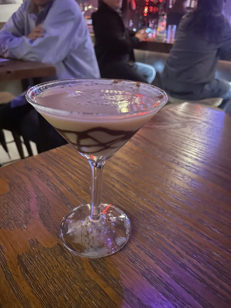 Shirley's Piano Bar Logo