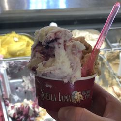 Stella Luna Gelato Cafe