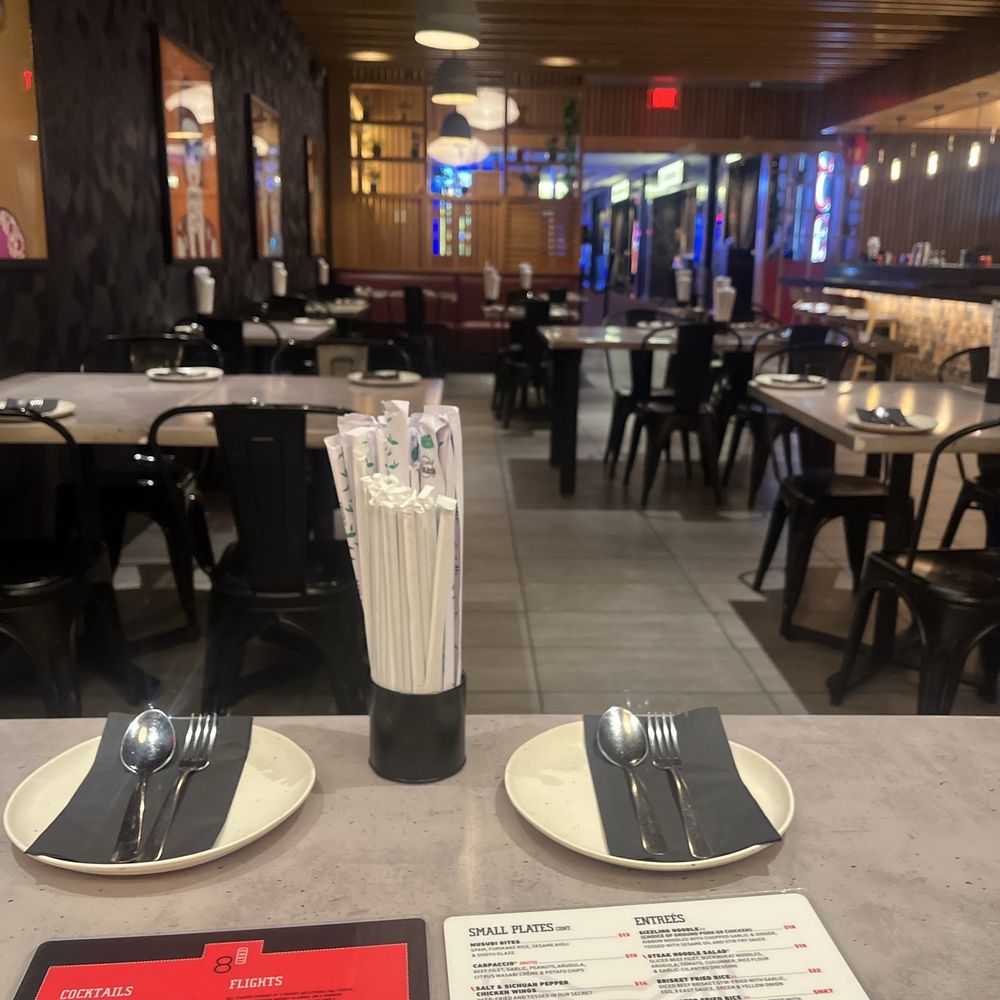 8 East - Having lunch at our favorite Asian restaurant! - Asian Fusion Near Me - Las Vegas, Nevada