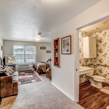 Oakwood - Apartment - Assisted Living Facilities Near Me - Stephenville, Texas Oakwood - Apartment - Assisted Living Facilities Near Me - Stephenville, Texas
